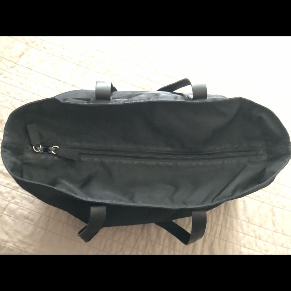 Prada Authentic L Tote - Picture 3 of 12